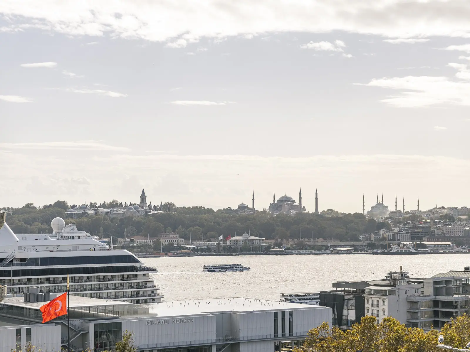 Enjoy the evening on the roof of Litera, in the heart of Istanbul.