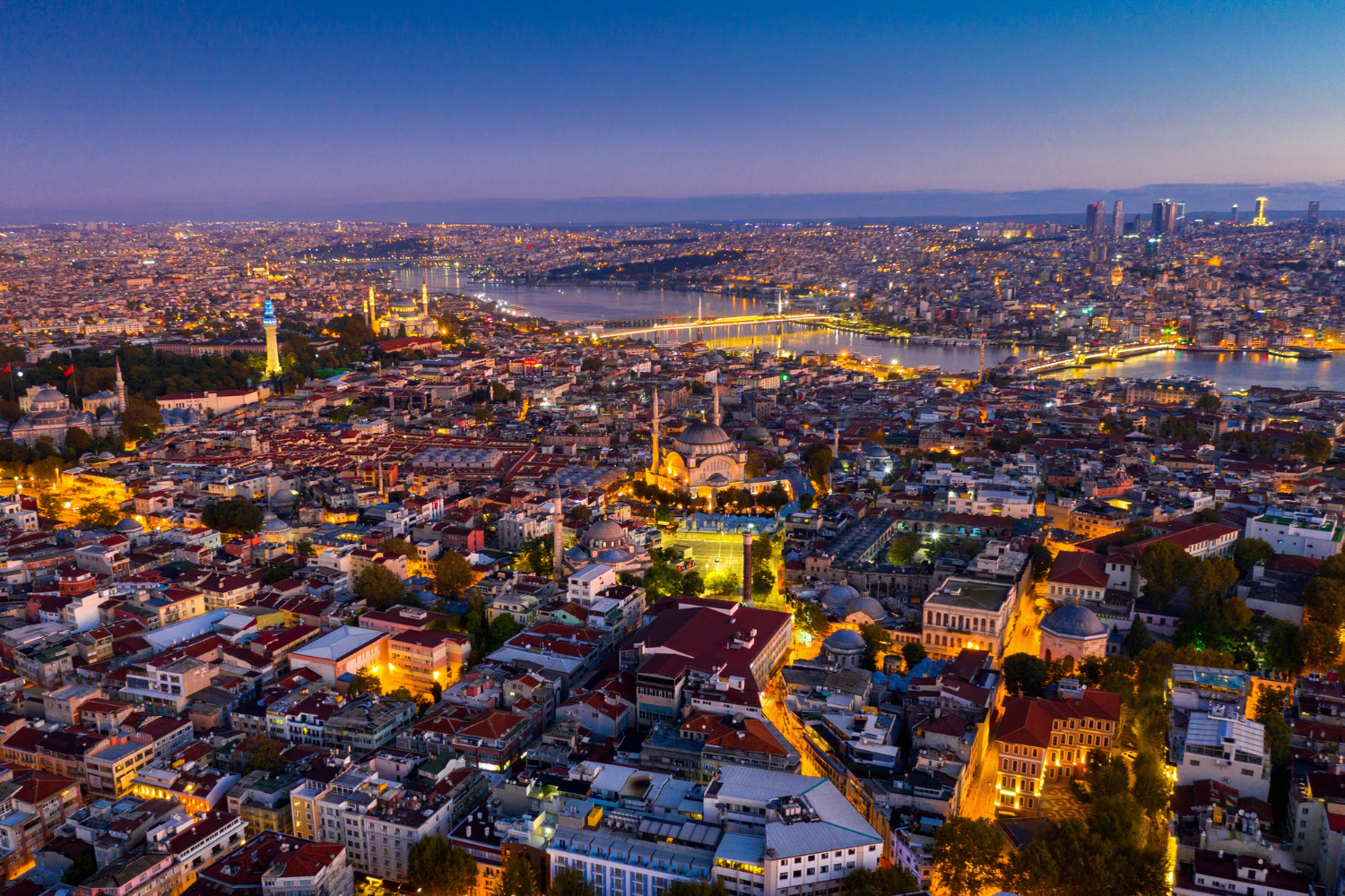 FOOD AND DRINK AND DIVERSITY IN ISTANBUL, THE MEETING POINT OF CULTURES